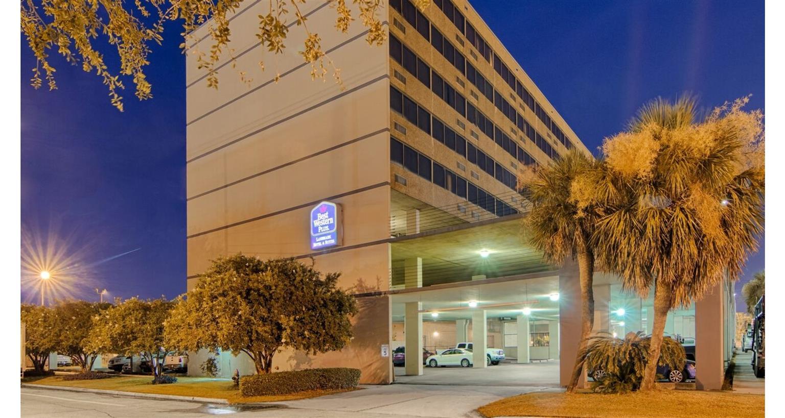 Comfort Inn & Suites At Copeland Tower Metairie Exterior foto